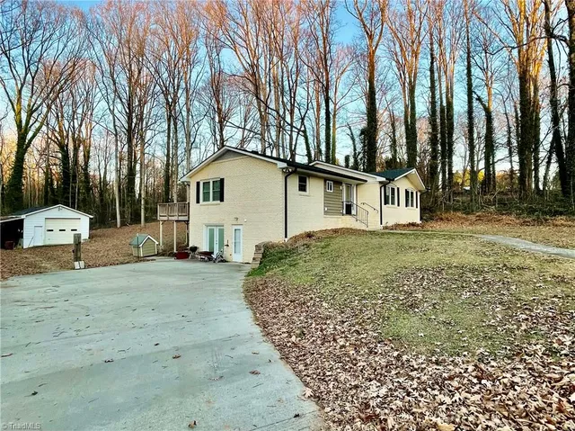 $420,000 | 6532 Us Highway, Summerfield, NC 27358