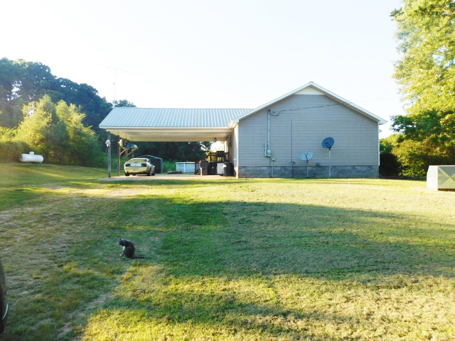 101 Rodger Carroll Road Hohenwald, TN 38462 - Photo 3 of 23 Gallery Image 3