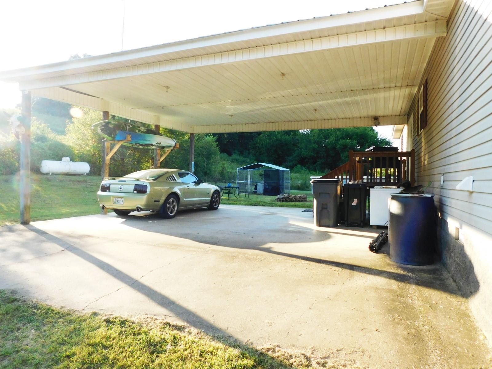 101 Rodger Carroll Road Hohenwald, TN 38462 - Photo 4 of 23 Gallery Image 4