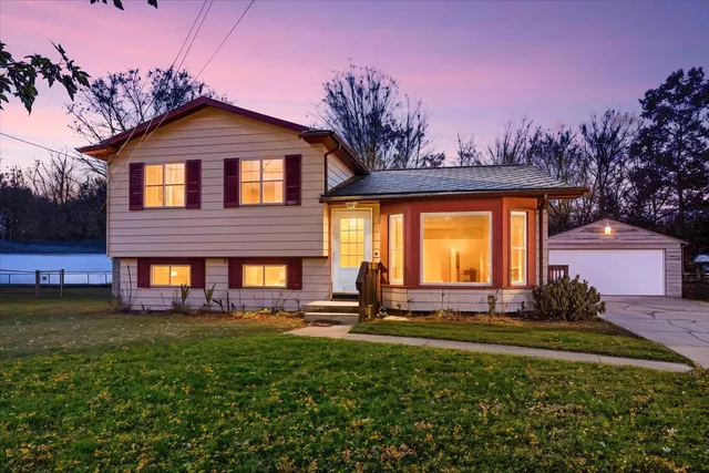 $189,999 | 5514 Cabot Street, Portage, MI 49002