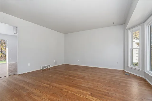 $189,999 | 5514 Cabot Street, Portage, MI 49002