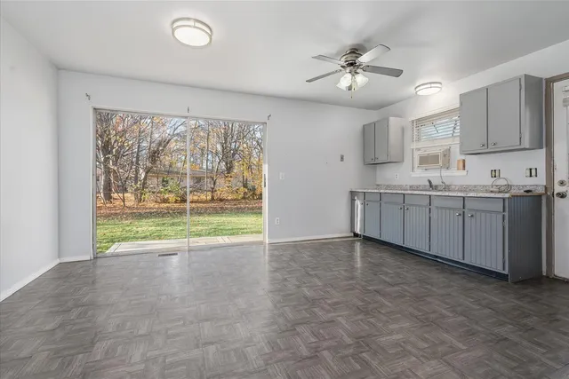 $189,999 | 5514 Cabot Street, Portage, MI 49002