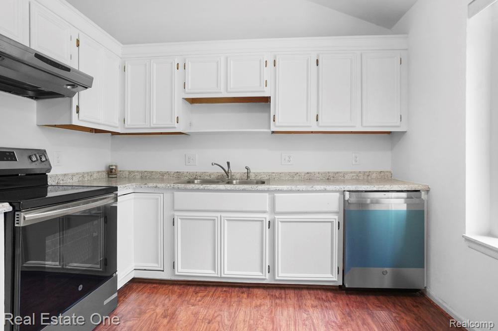 6770 John R Road Troy, MI 48085 - Photo 6 of 24