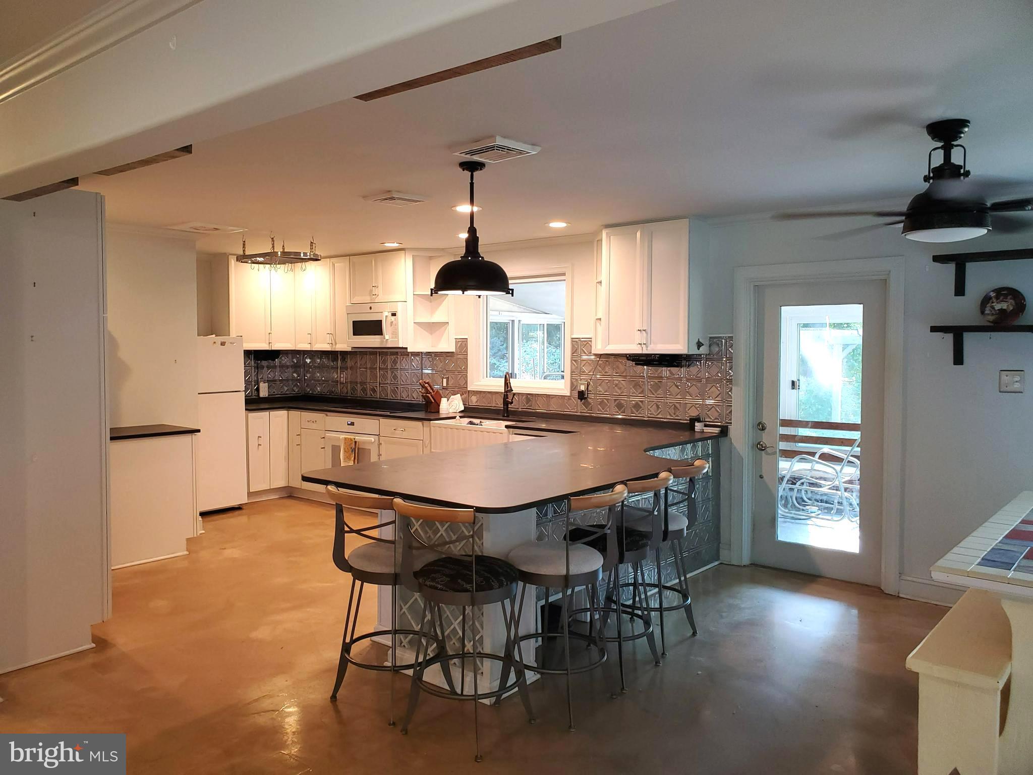 15 Taunton Road Medford, NJ 08055 - Photo 14 of 19 kitchen