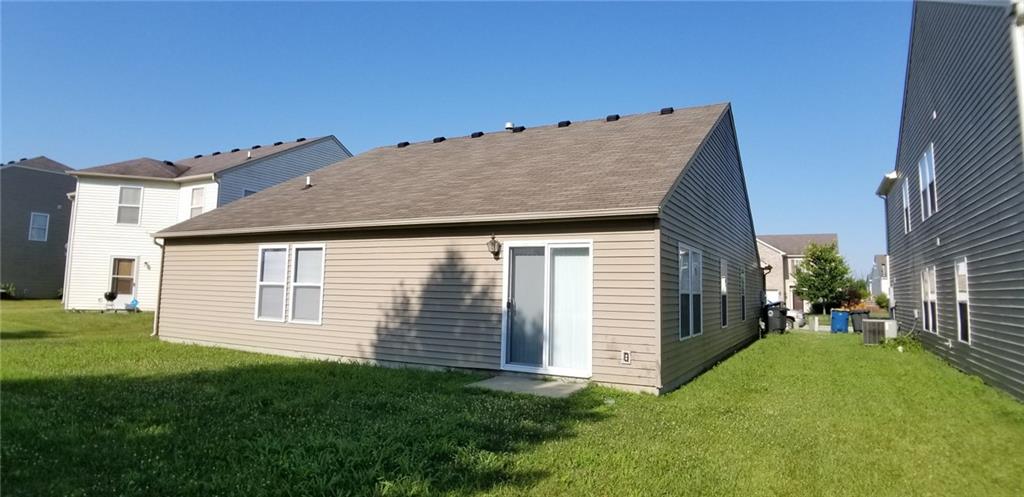 6255 White Rabbit Place Indianapolis, IN 46236 - Photo 3 of 18 Gallery Image 3