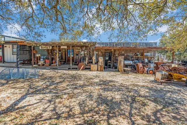 $1,475,000 | 2682 Us-281, Blanco, TX 78606