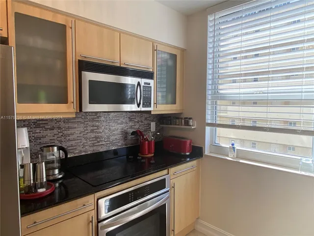 $5,000 | 2080 South Ocean Drive, Unit 401, Hallandale Beach, FL 33009