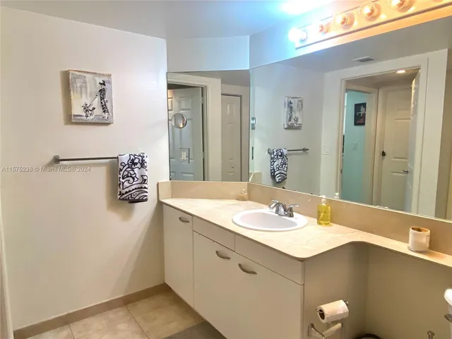 $5,000 | 2080 South Ocean Drive, Unit 401, Hallandale Beach, FL 33009