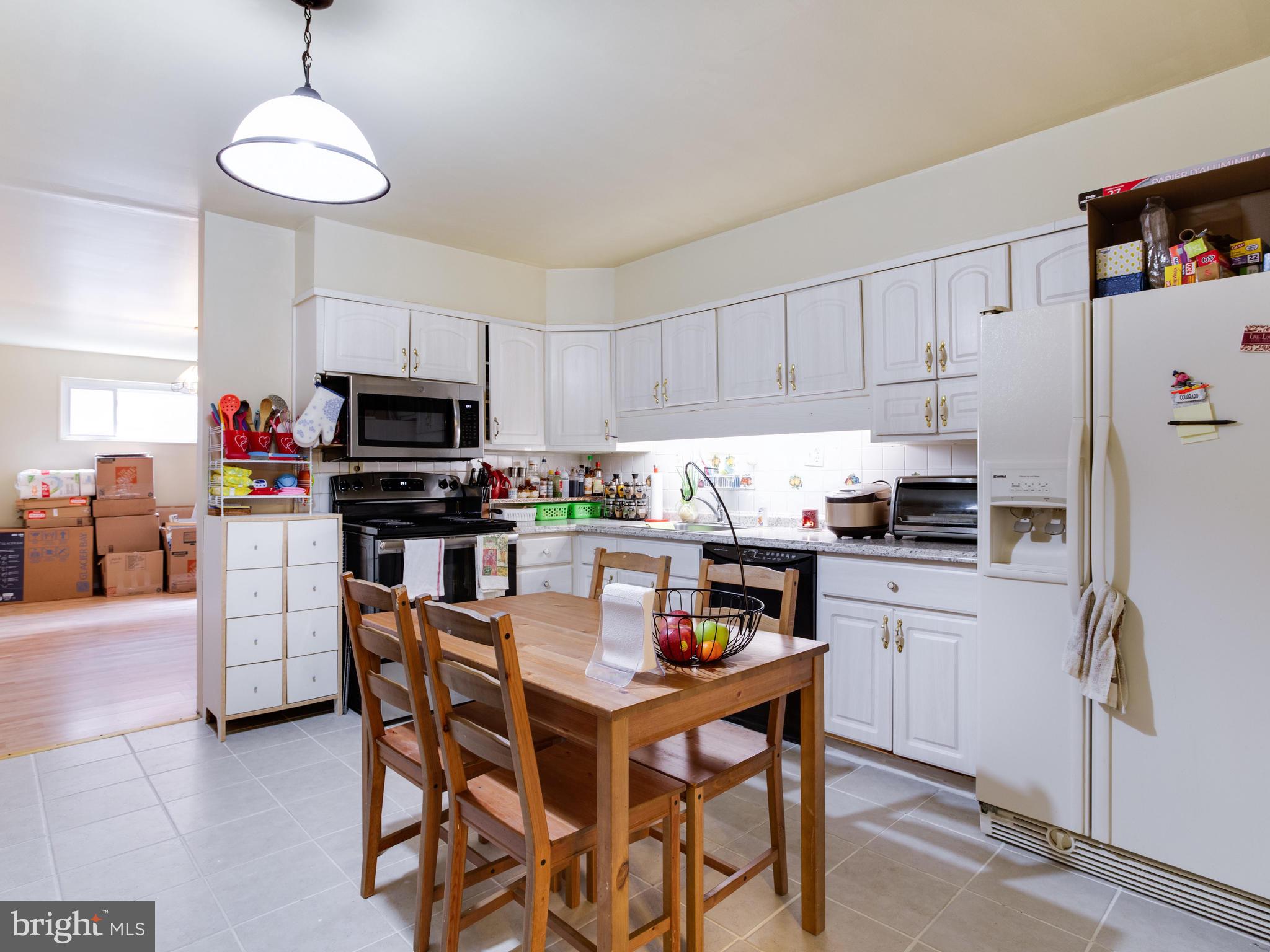 12915 Crisfield Road Silver Spring, MD 20906 - Photo 12 of 31 Kitchen