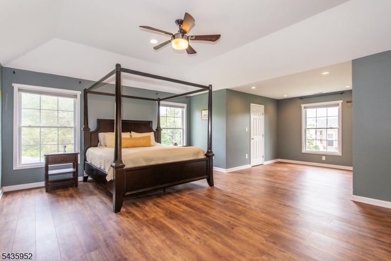 1 Fiddlers Way Sparta, NJ 07871 - Photo 19 of 37