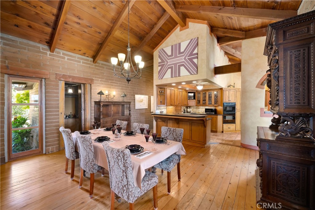 2995 Pleasant Road San Miguel, CA 93451 - Photo 12 of 70 Dining room