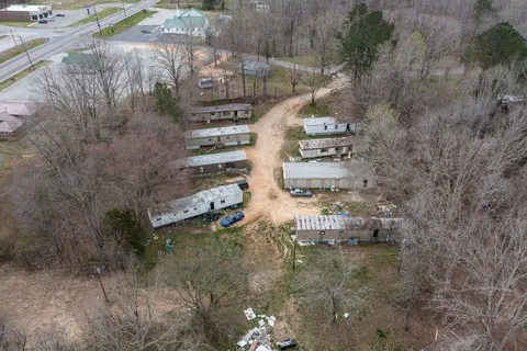 $257,500 | 1306 West Haley's Creek Road, Centerville, TN 37033