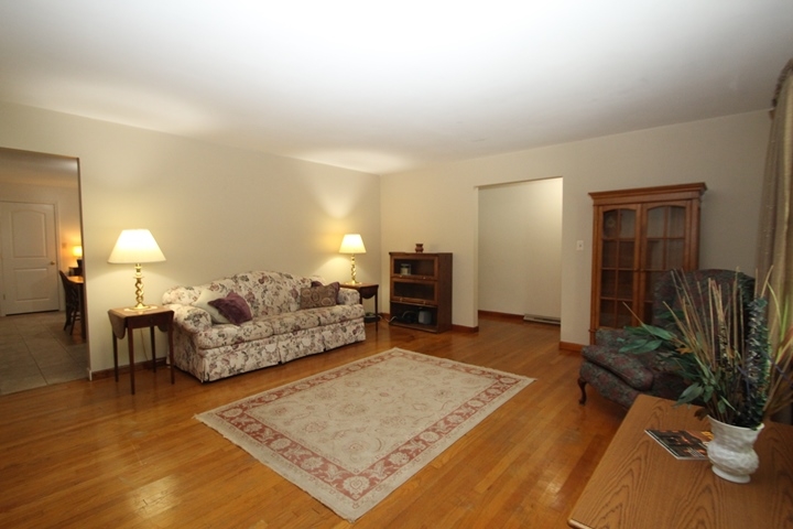 2001 North Winthrop Road Muncie, IN 47304 - Photo 2 of 31 Gallery Image 2