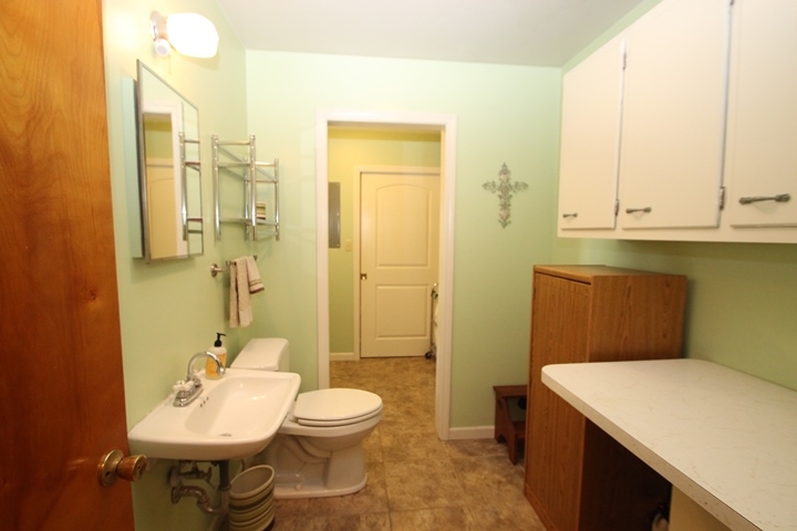 2001 North Winthrop Road Muncie, IN 47304 - Photo 28 of 31 Gallery Image 28