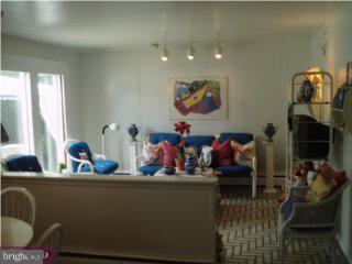 724 Timber Trail Lane Springfield, PA 19064 - Photo 5 of 6