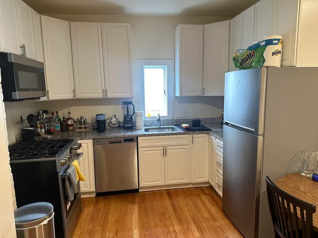 $3,500 | 525 East 3rd Street, Unit 2R, Boston, MA 02127