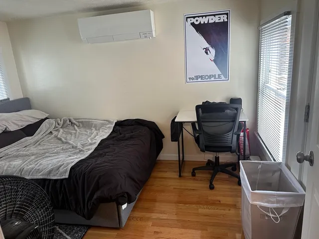 $3,500 | 525 East 3rd Street, Unit 2R, Boston, MA 02127