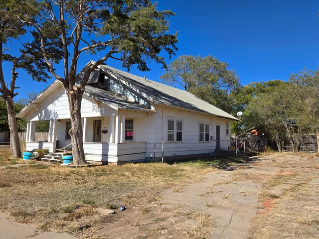 $35,000 | 122 Northwest 3rd Street, Tulia, TX 79088