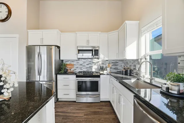 $585,000 | 5710 South Ravencrest Drive, Spokane, WA 99224