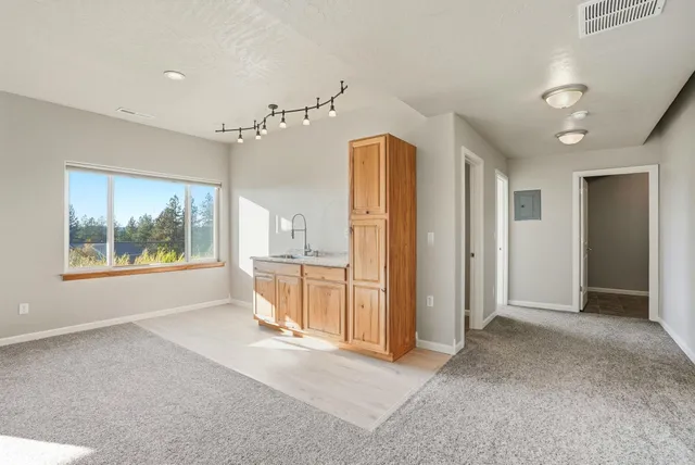 $585,000 | 5710 South Ravencrest Drive, Spokane, WA 99224