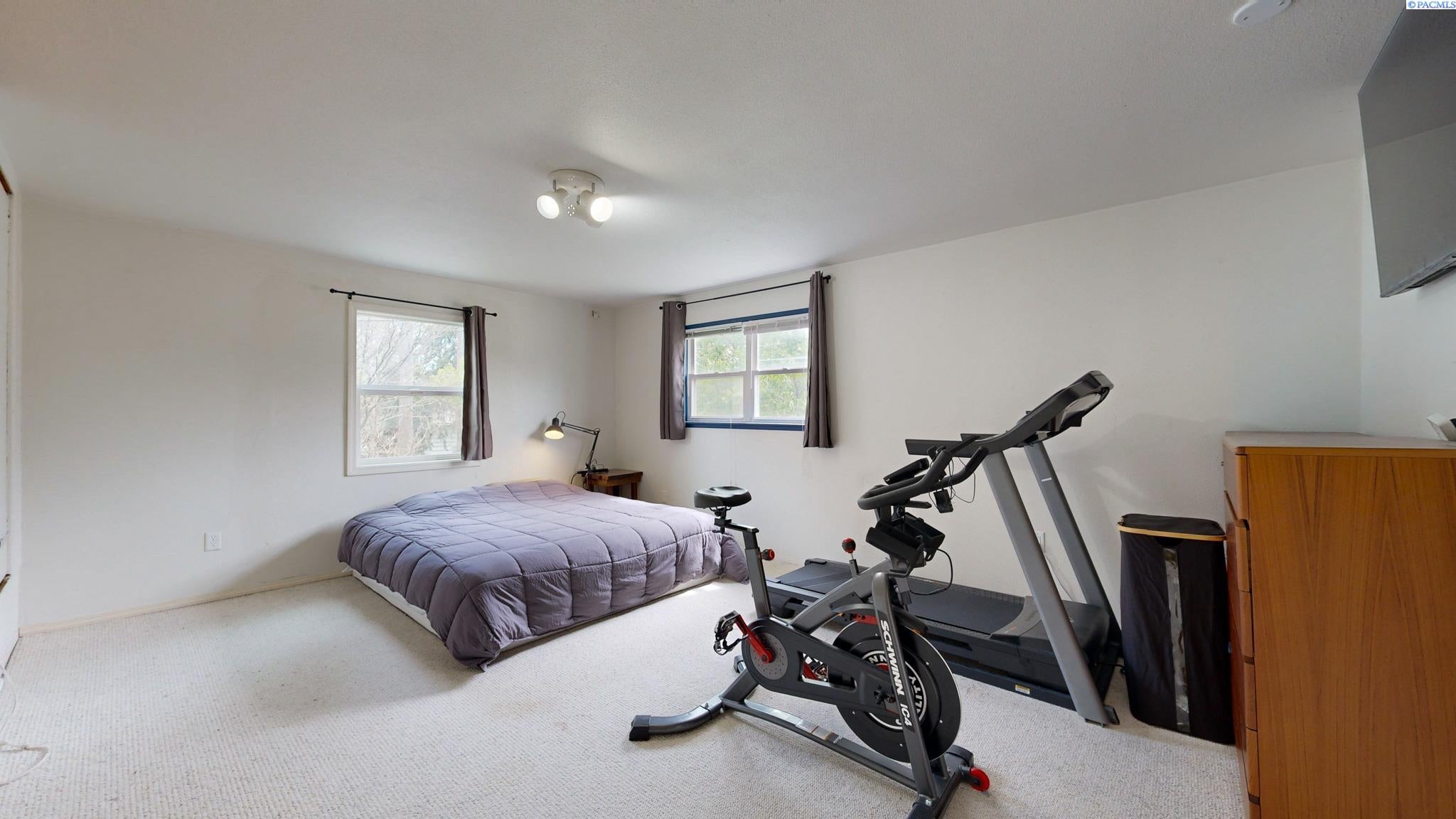 930 Northwest Fisk Street Pullman, WA 99163 - Photo 11 of 21 Gallery Image 11