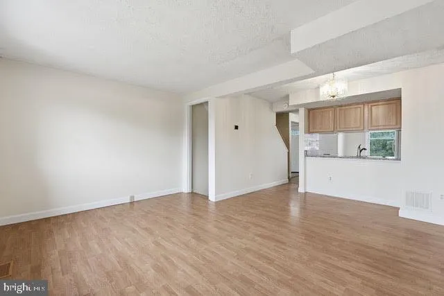 $2,400 | 739 Brethour Court, Sterling, VA 20164