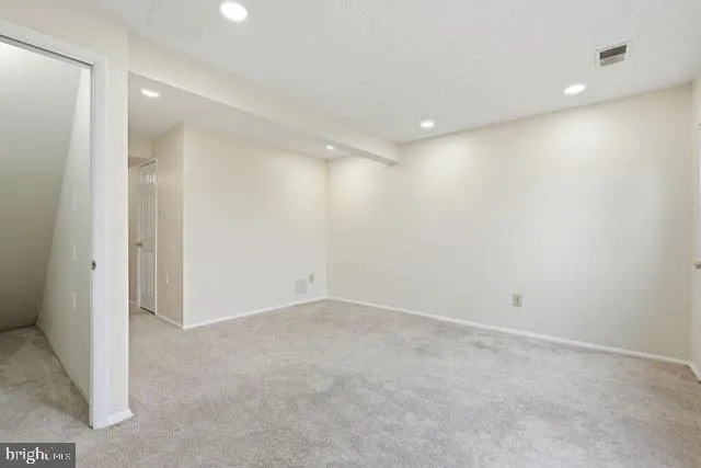 $2,400 | 739 Brethour Court, Sterling, VA 20164