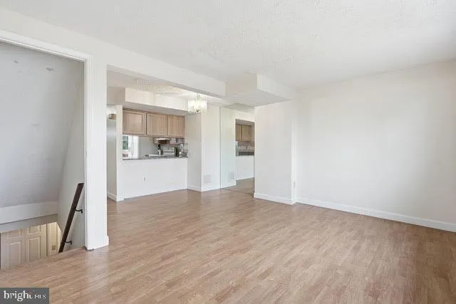 $2,400 | 739 Brethour Court, Sterling, VA 20164