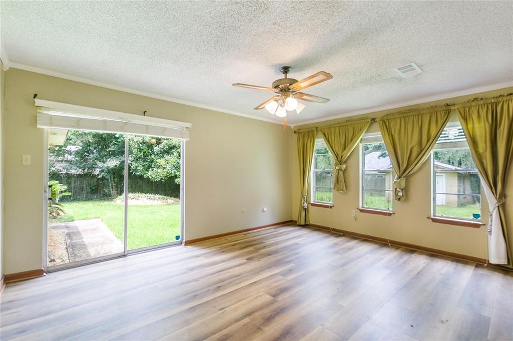 9535 Hyacinth Avenue Baton Rouge, LA 70810 - Photo 8 of 16