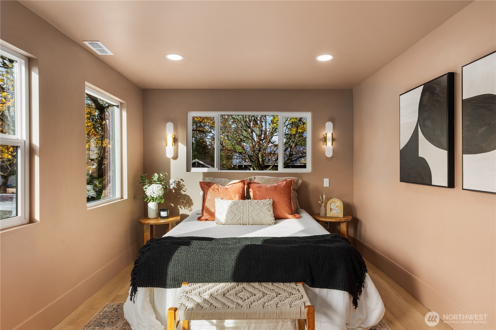 829 27th Avenue Seattle, WA 98122 - Photo 17 of 38 a bedroom with a bed and window