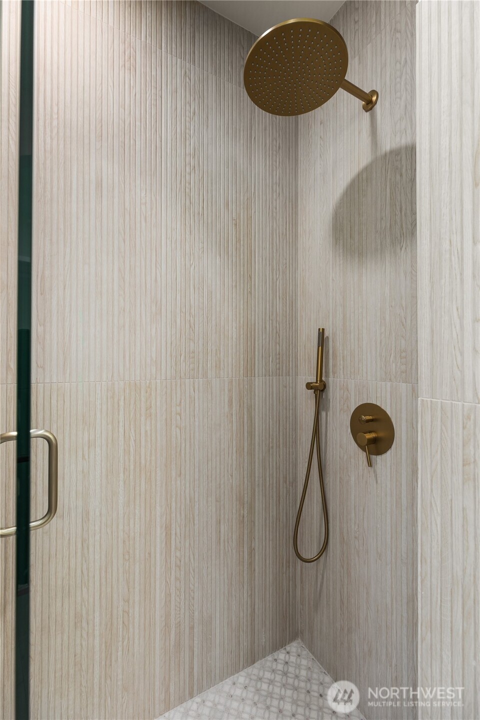 829 27th Avenue Seattle, WA 98122 - Photo 20 of 38 a bathroom with a shower