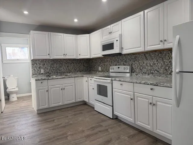 $1,500 | 10 Depot Street, Unit 3, Great Barrington, MA 01236