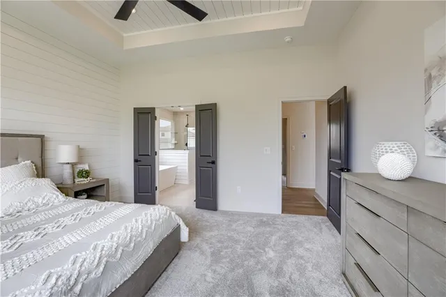 $835,000 | 5158 Northwest 47 Terrace, Riverside, MO 64150