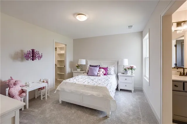 $835,000 | 5158 Northwest 47 Terrace, Riverside, MO 64150