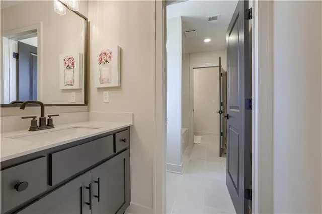 $835,000 | 5158 Northwest 47 Terrace, Riverside, MO 64150