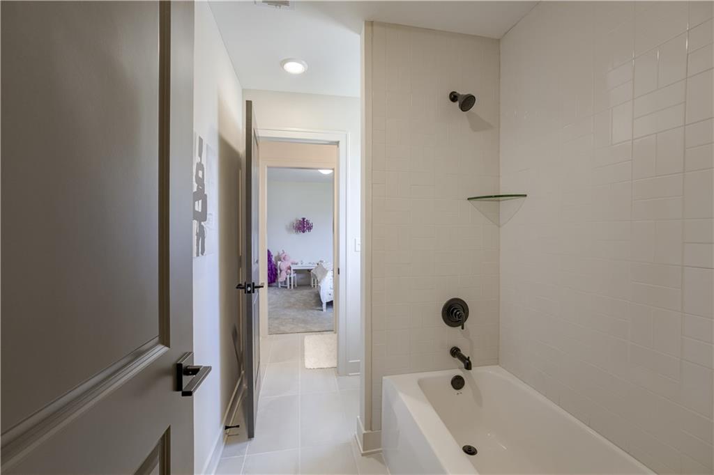 5158 Northwest 47 Terrace Riverside, MO 64150 - Photo 28 of 36