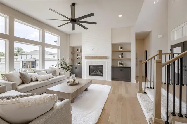 $835,000 | 5158 Northwest 47 Terrace, Riverside, MO 64150