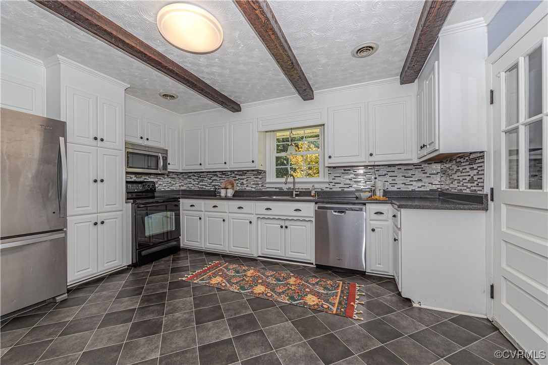 22517 Cox Road Sutherland, VA 23885 - Photo 11 of 34 Gallery Image 11