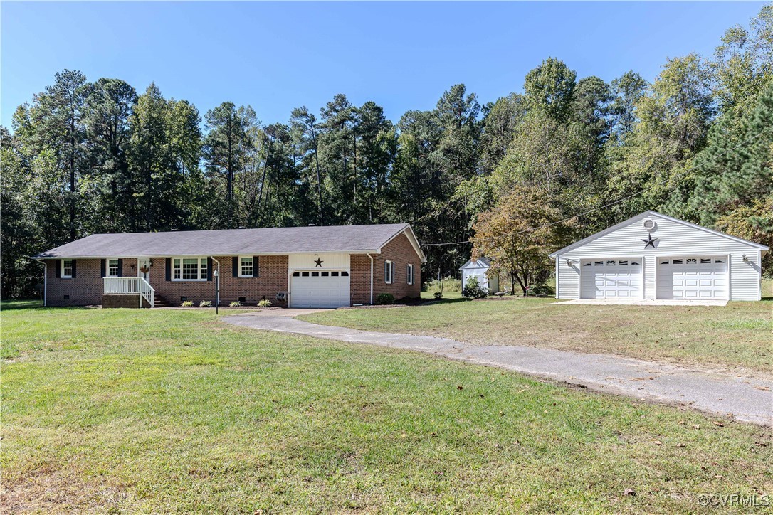 22517 Cox Road Sutherland, VA 23885 - Photo 3 of 34 Gallery Image 3
