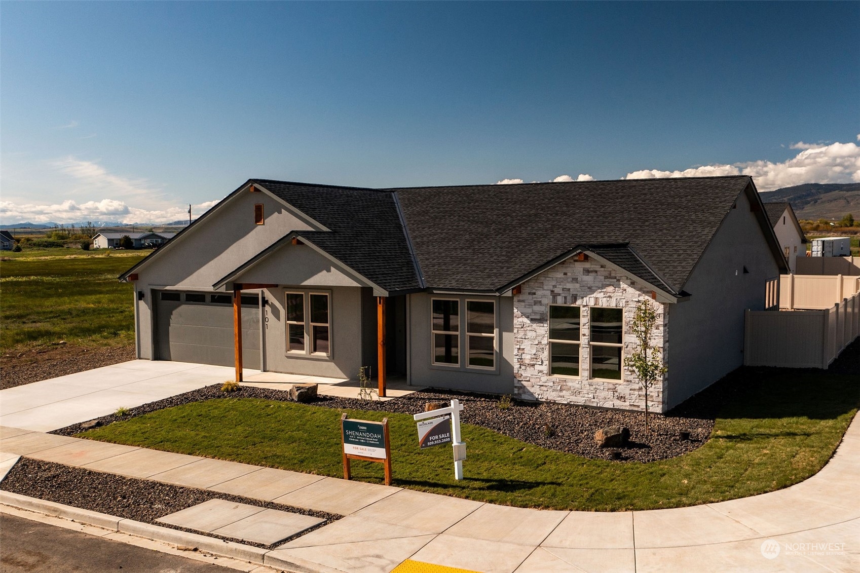 101 East Chinook Road Ellensburg, WA 98926 - Photo 2 of 29 Gallery Image 2