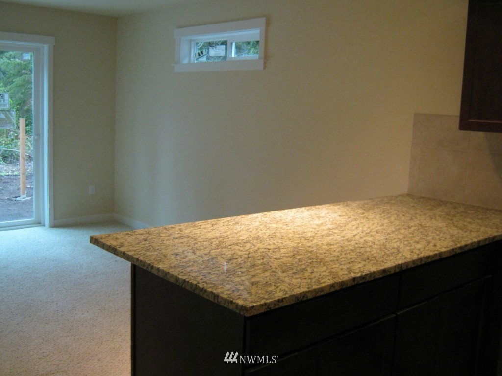 24 172nd Place Southwest, Unit B Bothell, WA 98012 - Photo 3 of 14