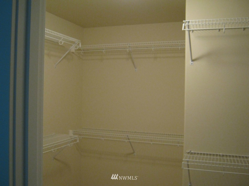 24 172nd Place Southwest, Unit B Bothell, WA 98012 - Photo 10 of 14