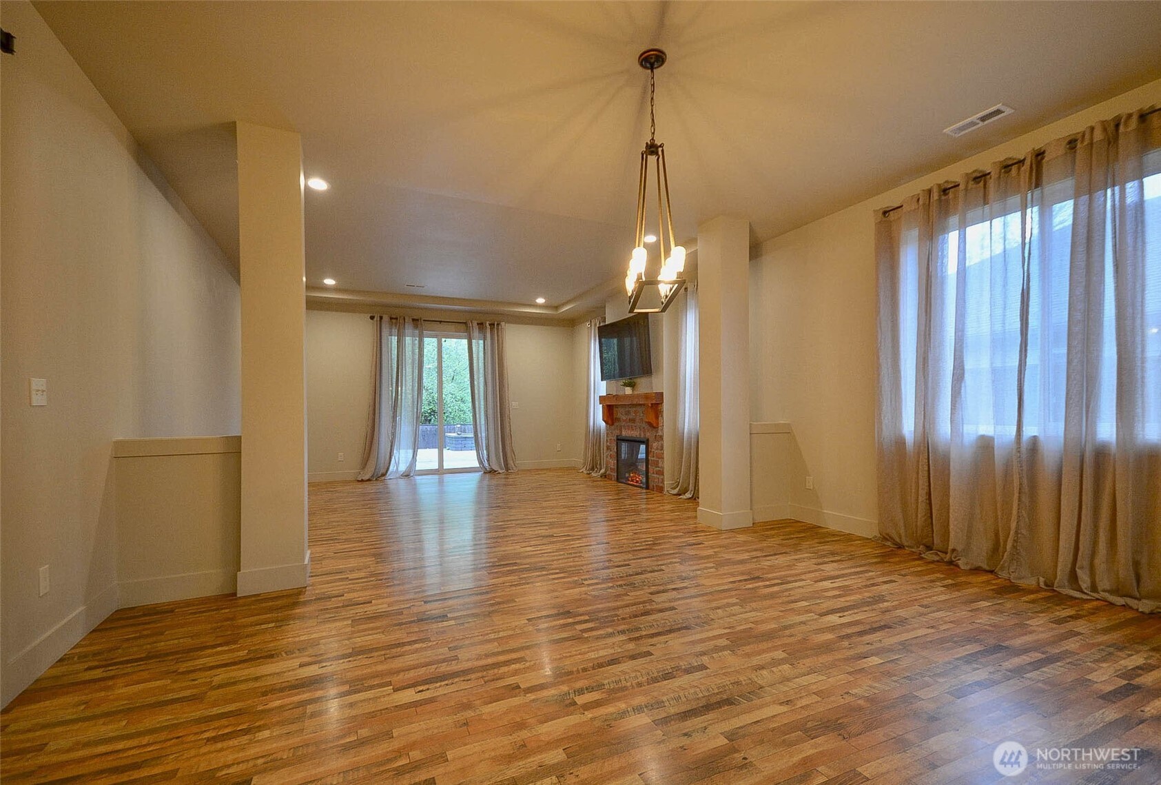 259 Parkside Loop Chehalis, WA 98532 - Photo 15 of 39 a view of a room with wooden floor