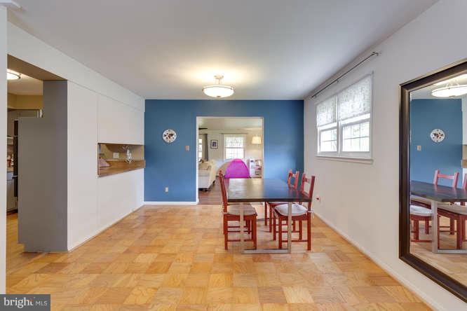 5229 Ravensworth Road Springfield, VA 22151 - Photo 7 of 27 Dining Room