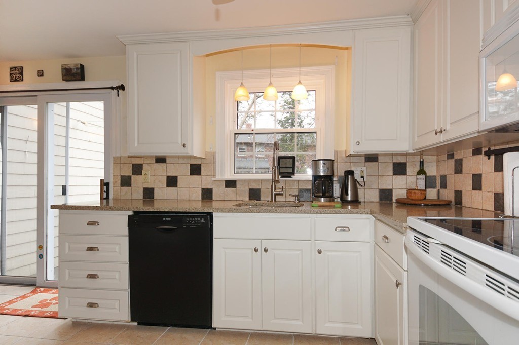 83 Craftsland Road Brookline, MA 02467 - Photo 14 of 30 Gallery Image 14