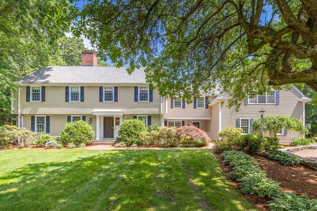 42 Decatur Lane Wayland, MA 01778 - Photo 1 of 40 Gallery Image 1