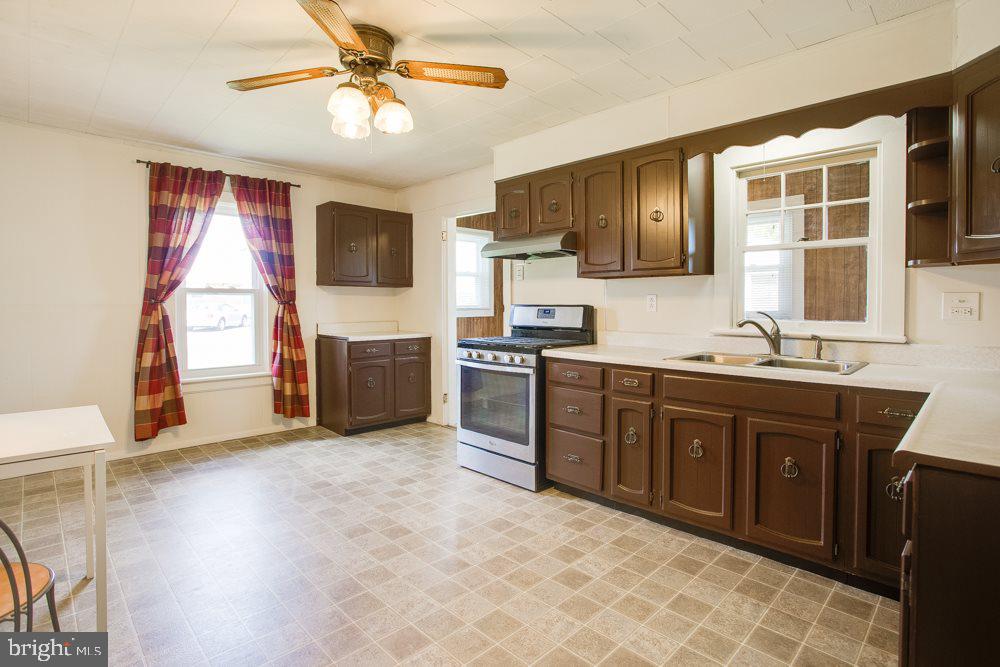 250 South Houcks Road Harrisburg, PA 17109 - Photo 11 of 25 Gallery Image 11