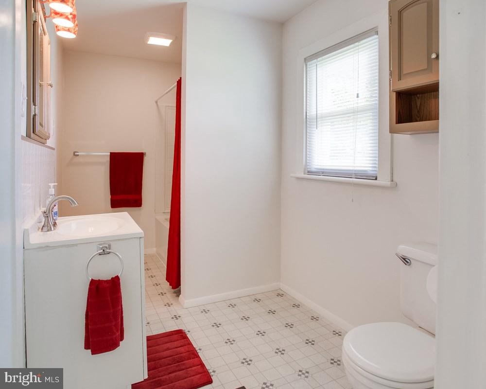 250 South Houcks Road Harrisburg, PA 17109 - Photo 14 of 25 Gallery Image 14