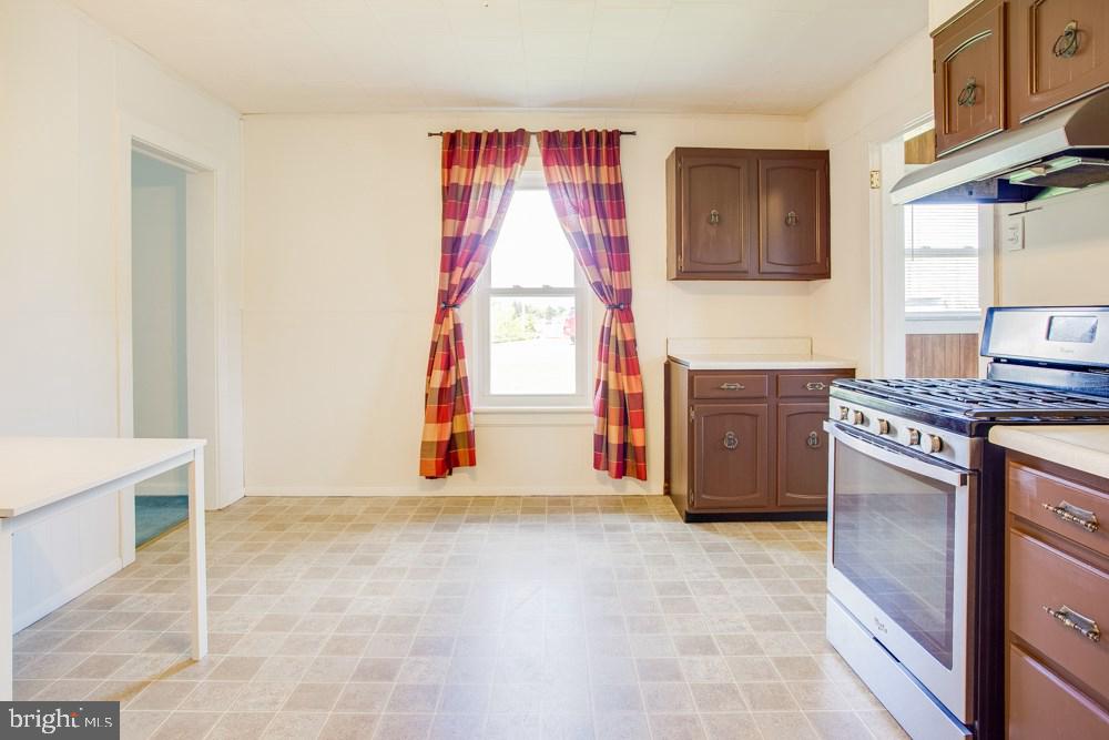 250 South Houcks Road Harrisburg, PA 17109 - Photo 8 of 25 Gallery Image 8