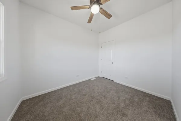 $2,300 | 835 Bishop Avenue, Unit 1, Aurora, IL 60506